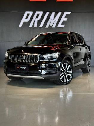 VOLVO XC40 2.0 T4 GASOLINA MOMENTUM GEARTRONIC VOLVO XC40 2.0 T4 GASOLINA MOMENTUM GEARTRONIC